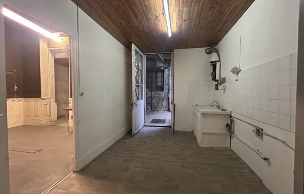 Local Commercial de 163 m²