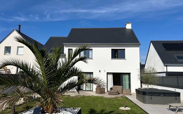 Maison à vendre    6 pièces • 146 m2 Vannes