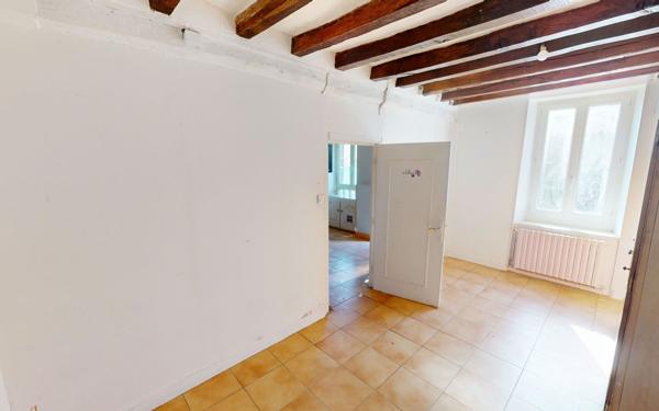 Maison à vendre    3 pièces • 70 m2 Sury-ès-Bois