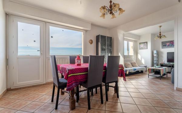 Appartement à vendre    5 pièces • 90,02 m2 Irigny