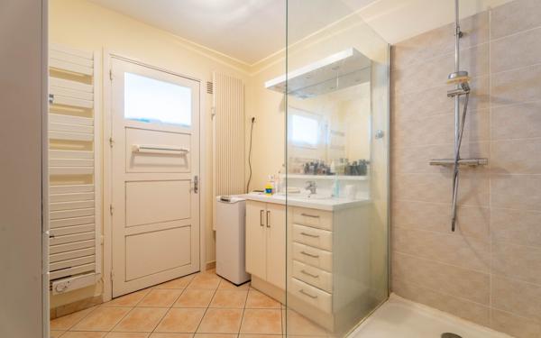 Appartement à vendre    5 pièces • 90,02 m2 Irigny