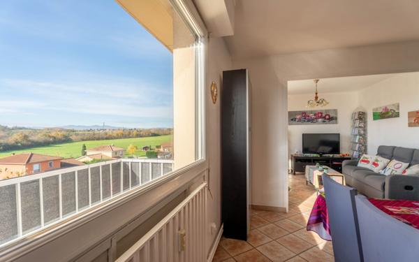 Appartement à vendre    5 pièces • 90,02 m2 Irigny