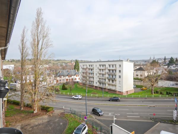 Évreux (27000) Prenez de la hauteur : F3 avec vue panoramique exceptionnelle sur tout Évreux !"