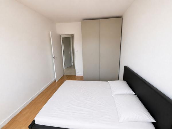 T2 meublé 50 m² - dernier étage - garage - eau/chauffage inclus