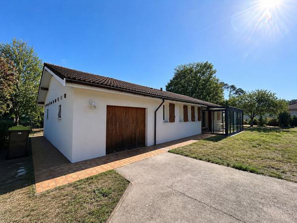 CESTAS - Maison de plain-pied de 95 m² avec garage et beau jardin