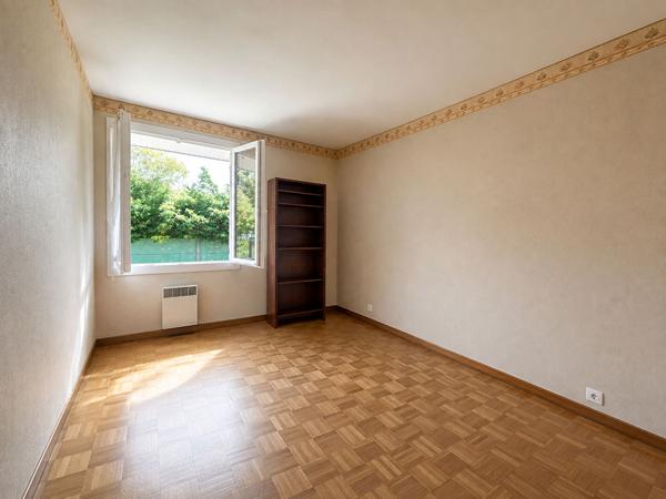 CESTAS - Maison de plain-pied de 95 m² avec garage et beau jardin