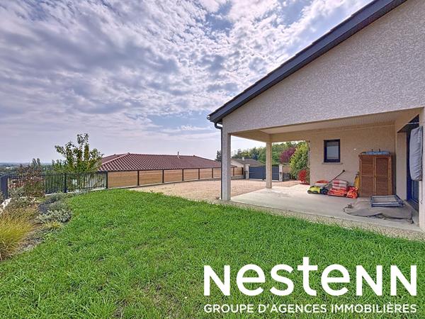 A VENDRE :  Jolie villa recente avec une vue degagee au coeur Creches-sur-Saone 71680