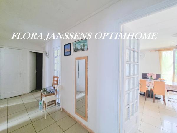 APPARTEMENT DANS RESIDENCE FAMILIALE AVEC CAVE ET BALCON