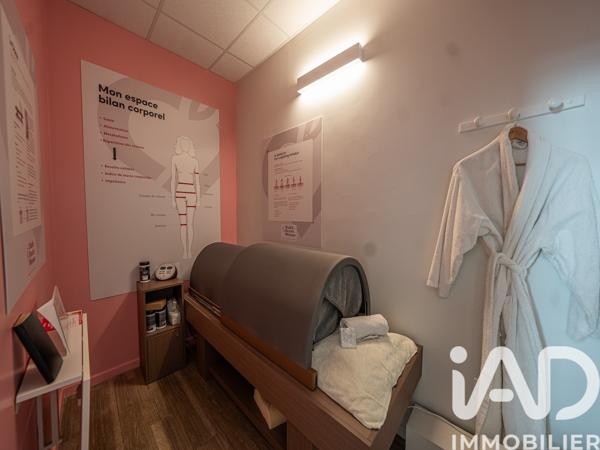 Esthétique, Coiffure​ à vendre 68 m² Aubenas
