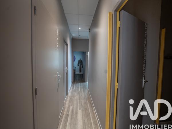 Esthétique, Coiffure​ à vendre 68 m² Aubenas