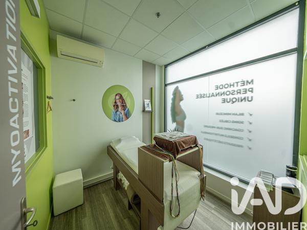 Esthétique, Coiffure​ à vendre 68 m² Aubenas