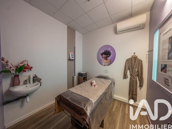Esthétique, Coiffure​ à vendre 68 m² Aubenas