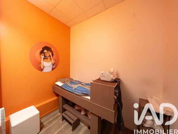 Esthétique, Coiffure​ à vendre 68 m² Aubenas
