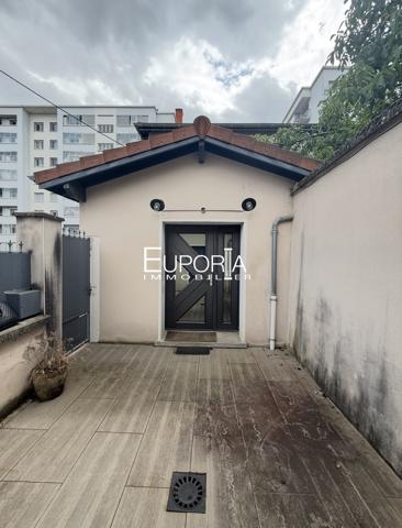 Maison de ville 3 pièces sur 3 niveaux – Villeurbanne
