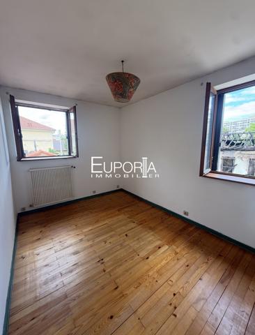 Maison de ville 3 pièces sur 3 niveaux – Villeurbanne