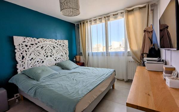 Appartement à vendre    5 pièces •  Toulon