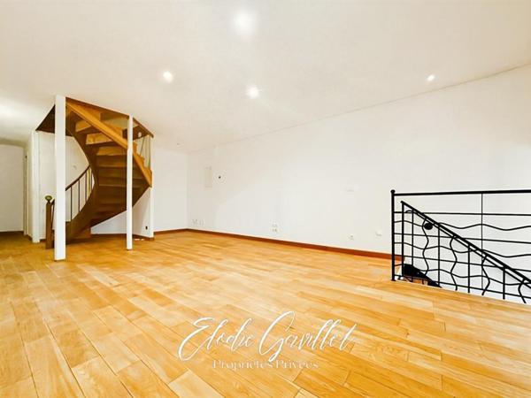 Maison atypique Villefranche De Lauragais 5 pièce(s) 159 m2