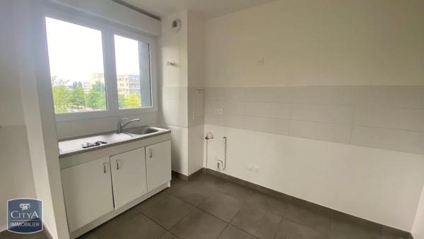 Appartement à louer 3 pièces 75.52m²