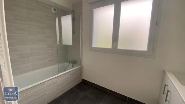 Appartement à louer 3 pièces 75.52m²