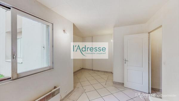 Appartement CHILLY-MAZARIN 1 pièce 19m²