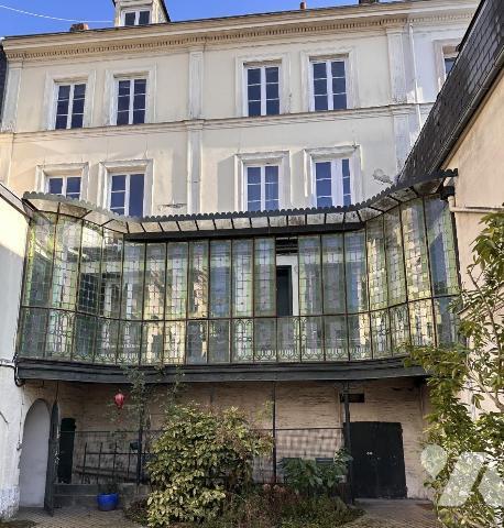 Lycée Corneille. F1 de 29m² lumineux