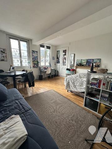 Lycée Corneille. F1 de 29m² lumineux