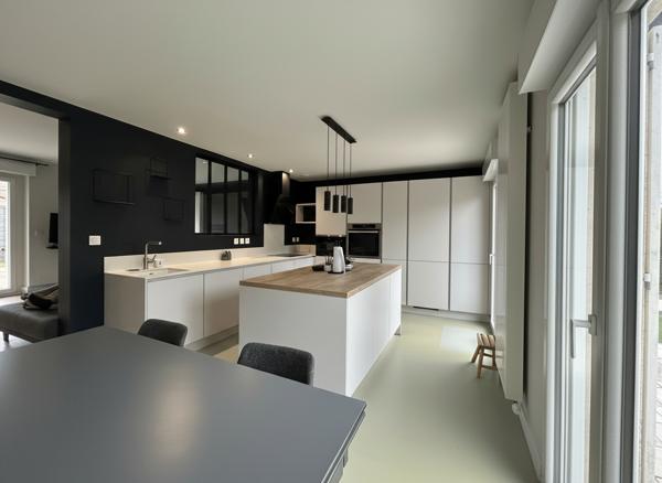 Maison meublée 121 m² - 3 /4 chambres -Terrasse - Location