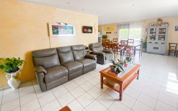 Maison à vendre    5 pièces •  Réalville