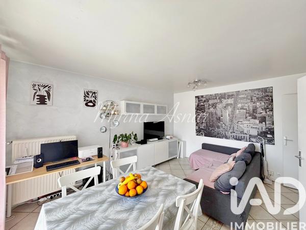 Appartement à vendre 3 pièces 57 m² Évry-Courcouronnes