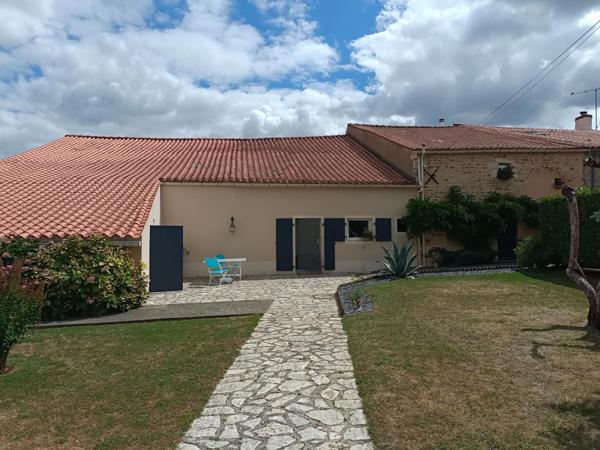 Maison à THIRE, 85210 - 4 pièces 110m²