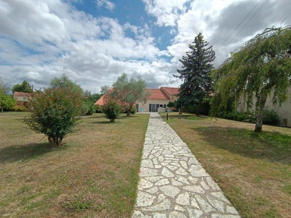 Maison à THIRE, 85210 - 4 pièces 110m²