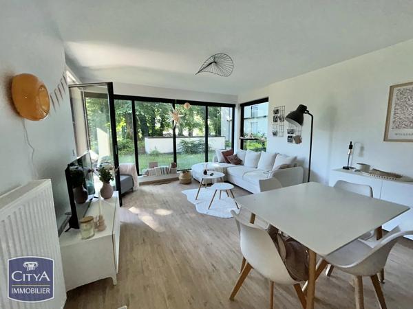 Appartement à vendre 2 pièces 42.4m² Tours (37100)