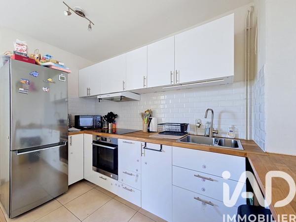 Appartement à vendre 4 pièces 72,84 m² Corbeil-Essonnes