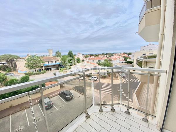 A louer à l'année - Appartement STUDIO - Canet en Roussillon - Stationnement