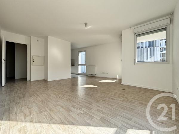 Appartement F3 à vendre  3 pièces - 66,09 m2 ST DENIS - 93