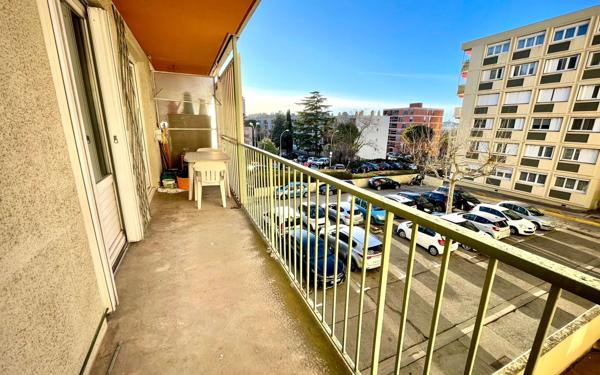 Appartement à vendre    5 pièces • 92,09 m2 Marseille 10