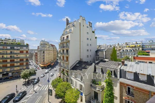 PARIS 16 / AVENUE PAUL DOUMER – 208 M² – 4 CHAMBRES – PARKING