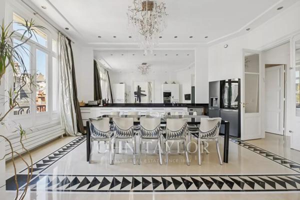 PARIS 16 / AVENUE PAUL DOUMER – 208 M² – 4 CHAMBRES – PARKING