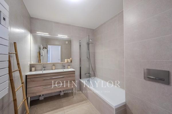 Mougins – Penthouse d'exception avec rooftop privé de plus de 100 m²