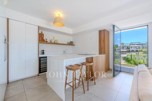 Mougins – Penthouse d'exception avec rooftop privé de plus de 100 m²