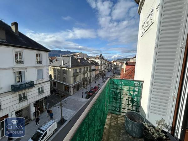 Appartement à louer 2 pièces 46.6m²