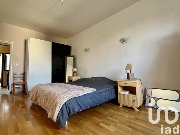 Maison 10 pièces de 250 m² à Loguivy-Plougras (22780)