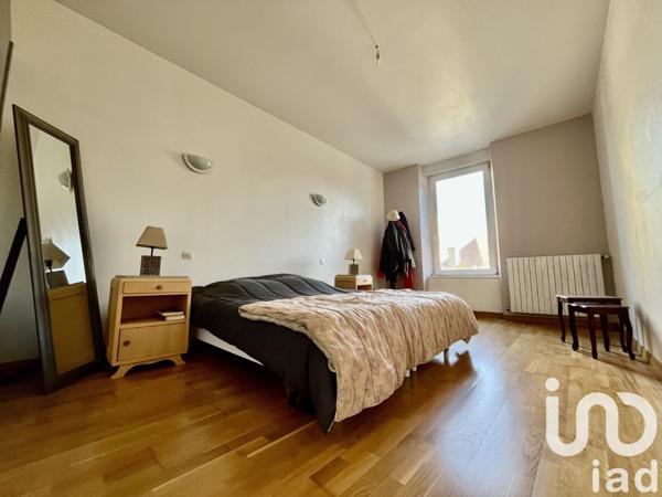 Maison 10 pièces de 250 m² à Loguivy-Plougras (22780)