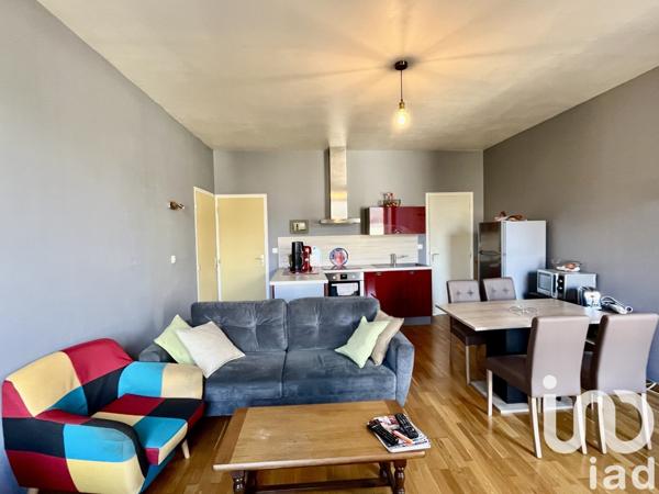 Maison 10 pièces de 250 m² à Loguivy-Plougras (22780)