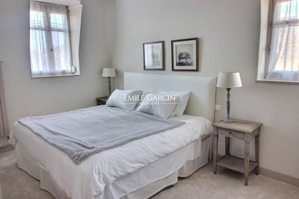 Normandie- Deauville - A vendre demeure de prestige - Piscine -Dépendance -Parkings