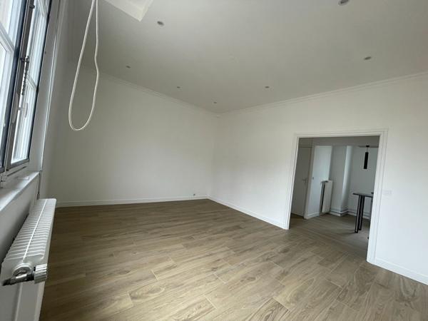 ORLEANS, Hypercentre - Bien rare à la location - Appartement 4 pièces de 82 m² avec chauff inclus + garage  + cave