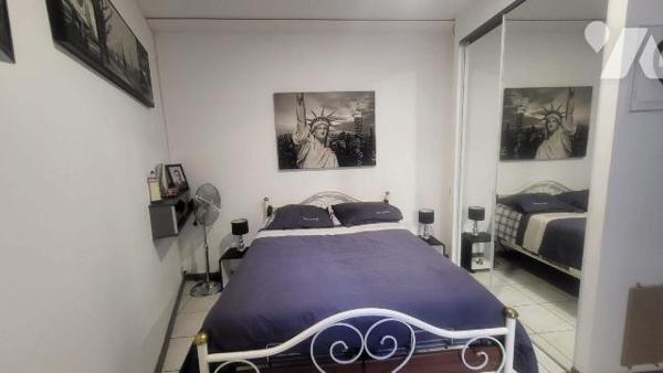 A VENDRE/APPARTEMENT/TOULON : quartier du Champs de Mars, à proximités des facultés, transports...