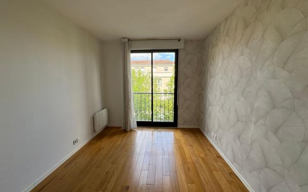 Appartement à louer    3 pièces •  Joinville-le-Pont