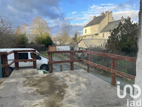 Immeuble à vendre 110 m² Saint-Cyr-sur-Loire