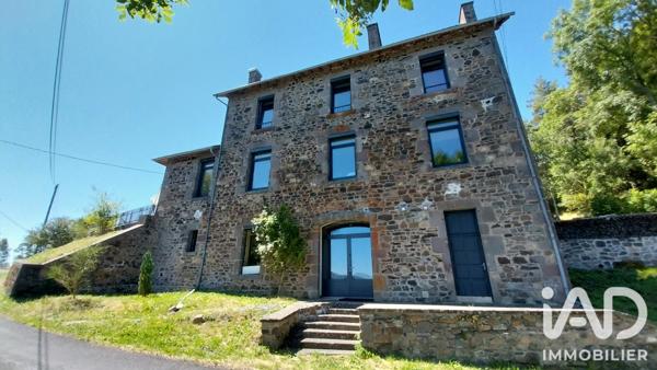 Maison à vendre 9 pièces 220 m² Besse-et-Saint-Anastaise